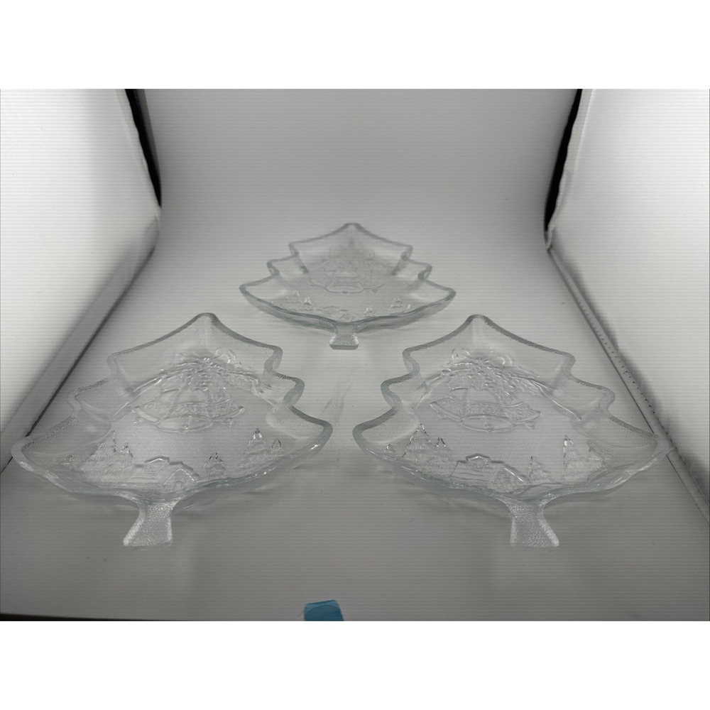Mikasa Yuletide Tree Frost 7.5” Sweet Dish Glass Christmas Decor Clear Japan